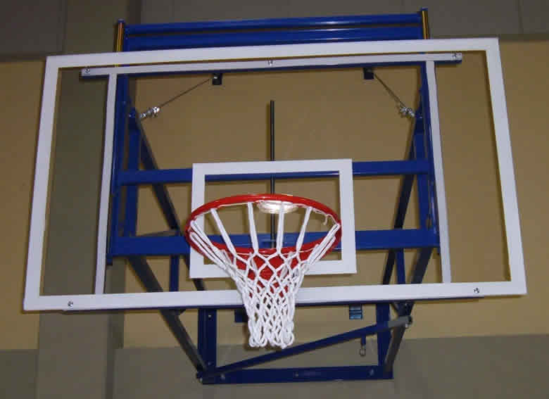 Tabellone basket in plexiglass 180x105 cm.,con telaio.