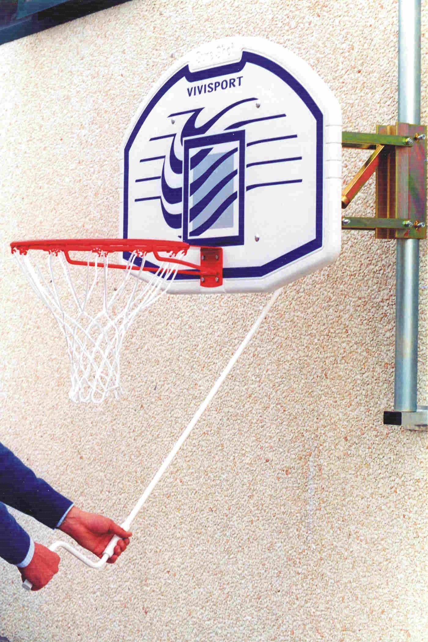 Impianto basket/minibasket a parete tabellone ovale 114x73. Sbalzo 60 cm.